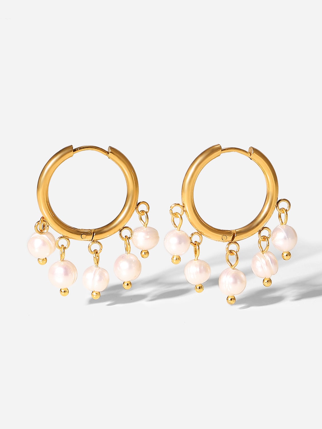 Pendiente Perls Huggie - Clásico / Minimalista