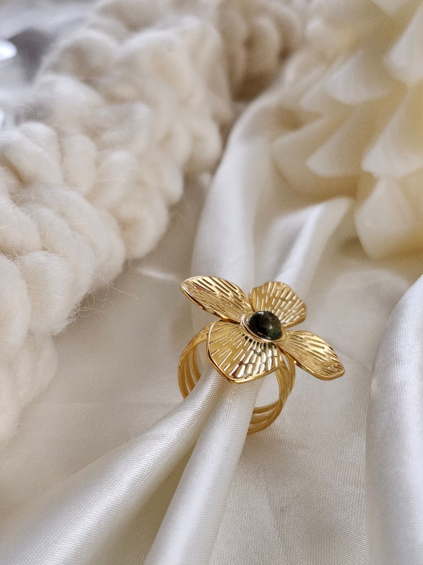 Adjustable Flower Ring - Stainless Steel / Natural Stone